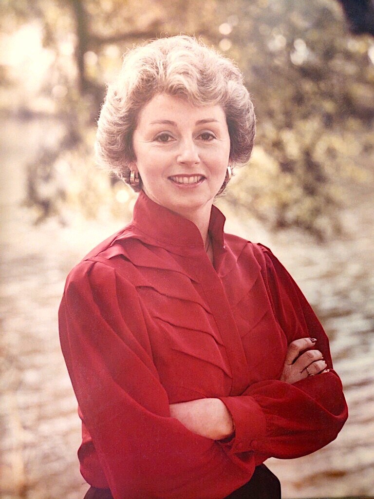 Obituary of Leigh Buist Claiborne Perrilliat Flettrich