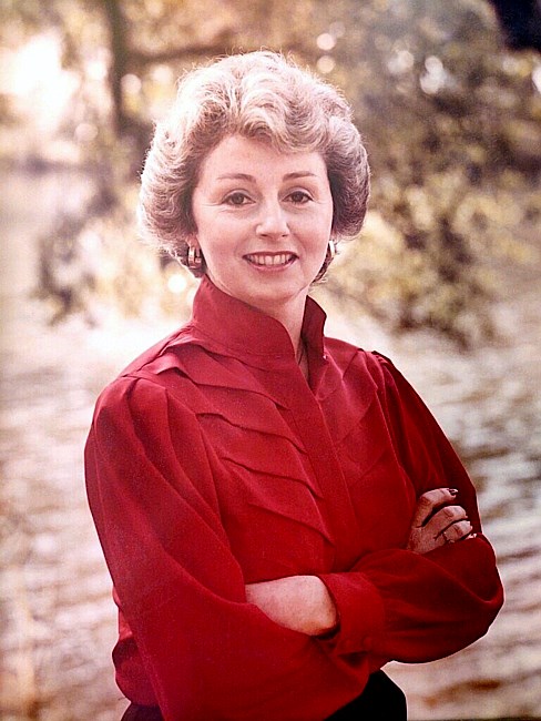 Obituary of Leigh Buist Claiborne Perrilliat Flettrich