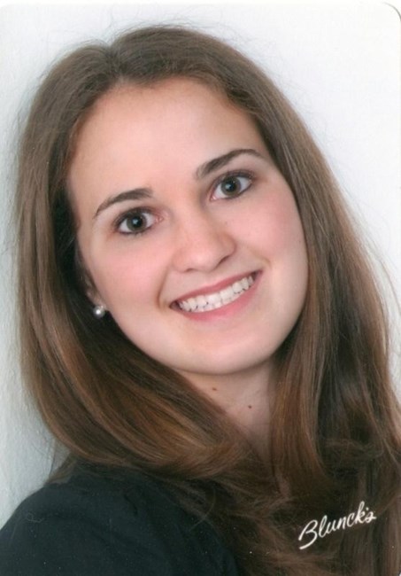 Obituary of Whitney Leigh Mayer
