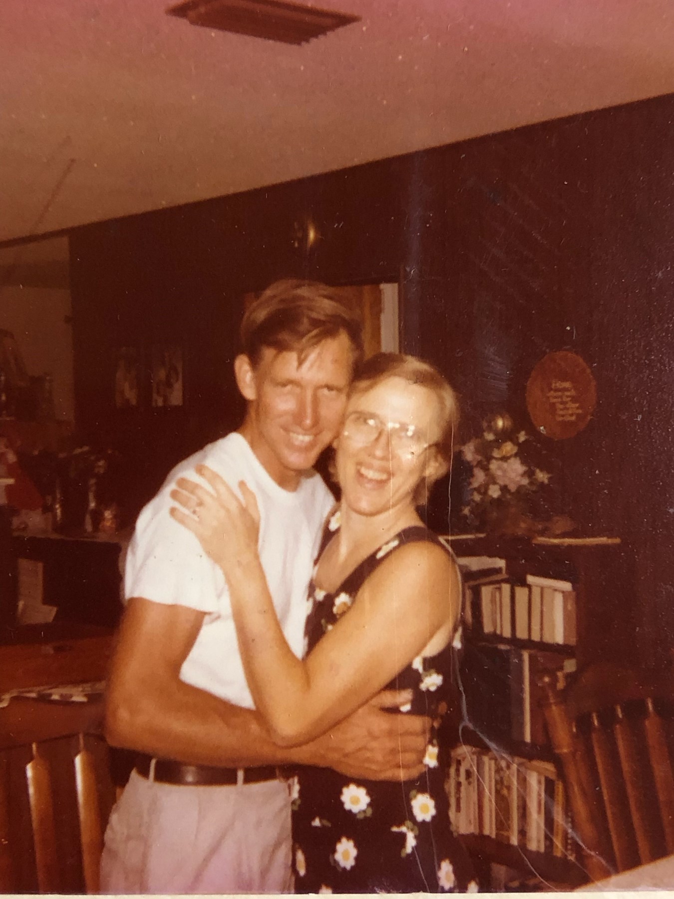 Obituary of Iris Hubbard Holmes