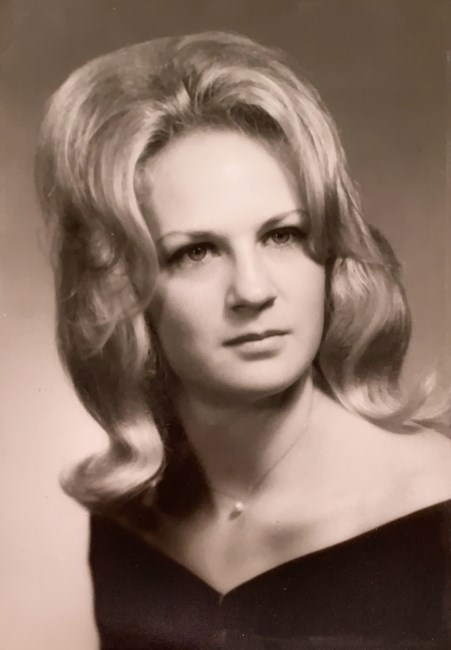 Avis de décès de Mrs. Sharon Tanner