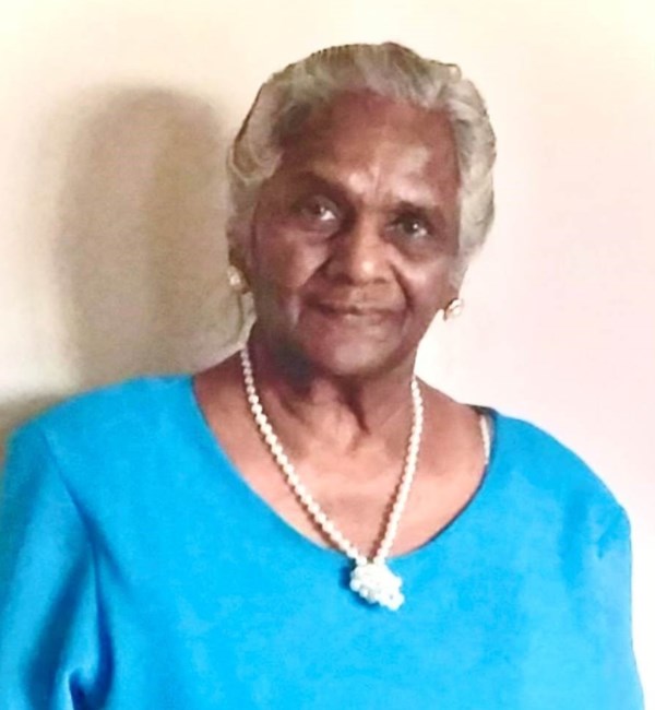 Obituary of Lynette Hopkinson