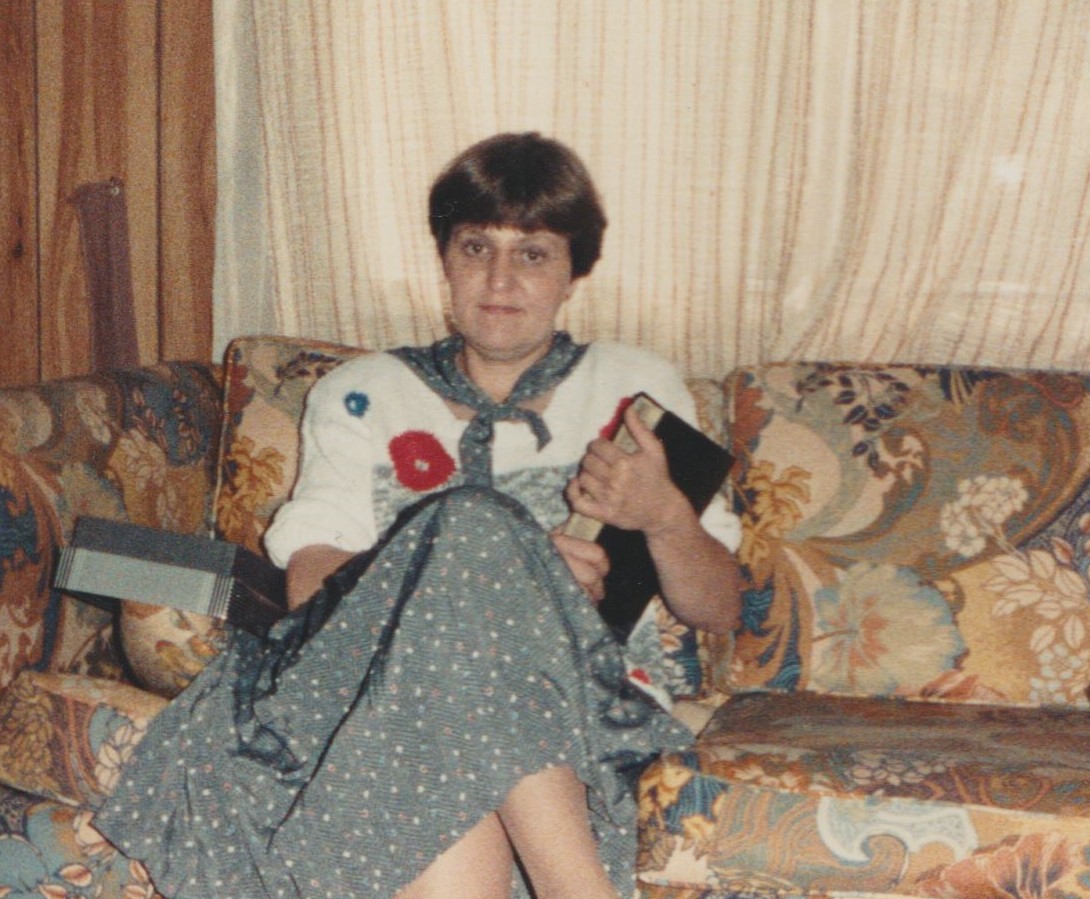 Obituary of Ruth Ellen (Hart) Walker