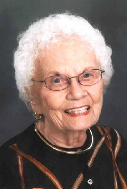 Obituary of Maxine Vandewalker