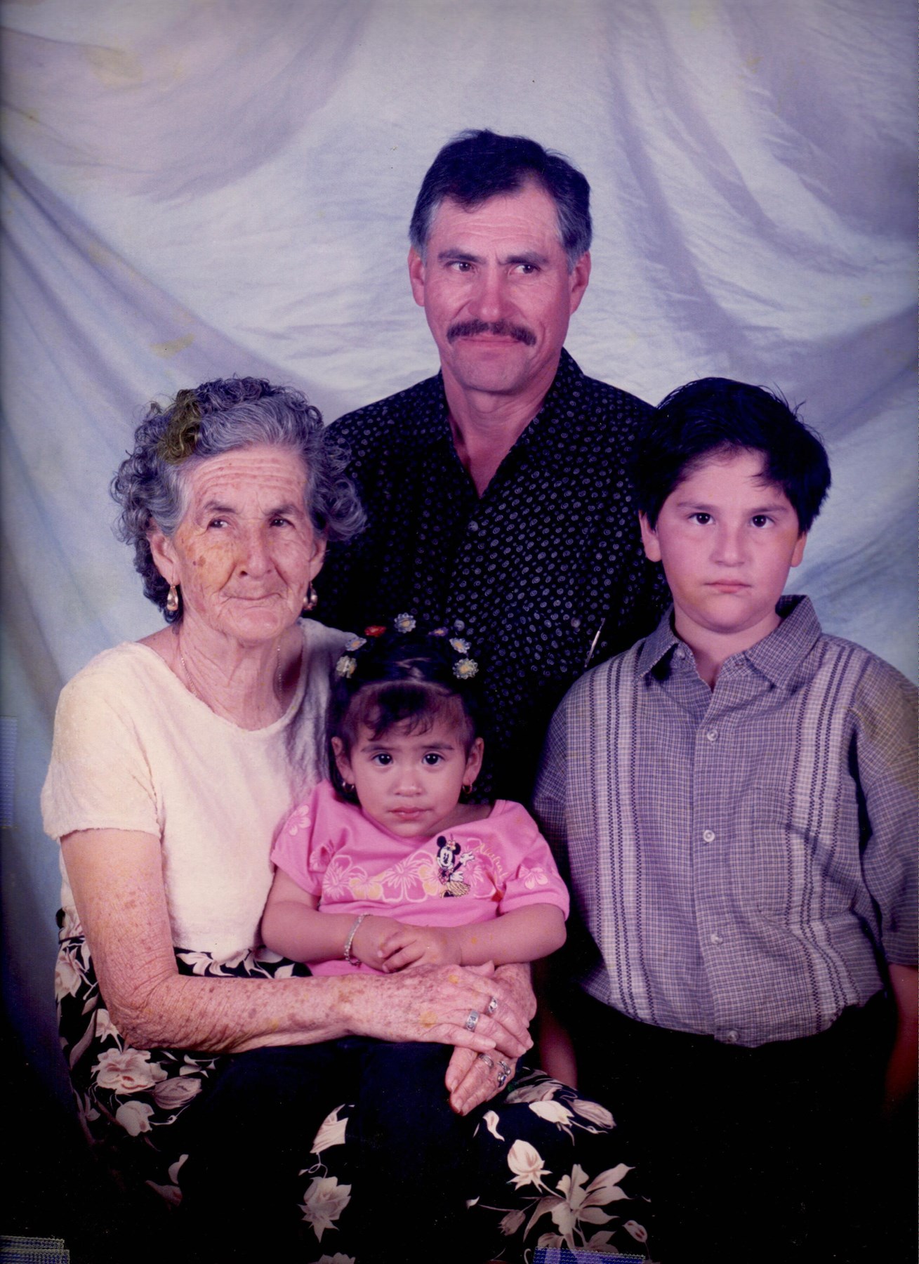 Obituary of Maria Banuelos Robles