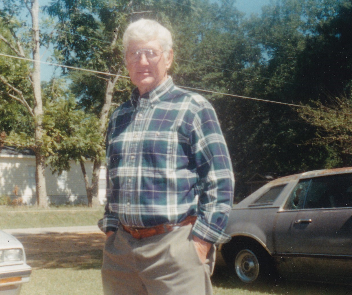 Obituary of Robert L Bates