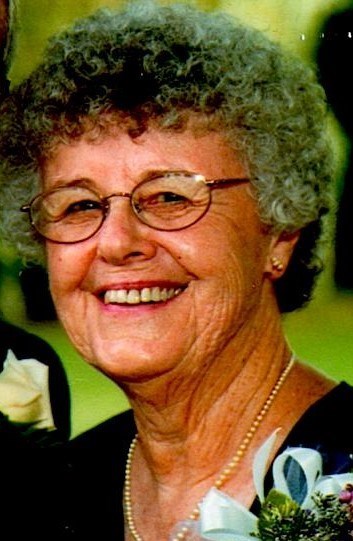 Obituary of Lillian E Johnson