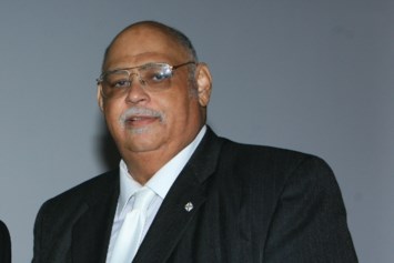 Obituary of Leon Navarro Spears Jr.