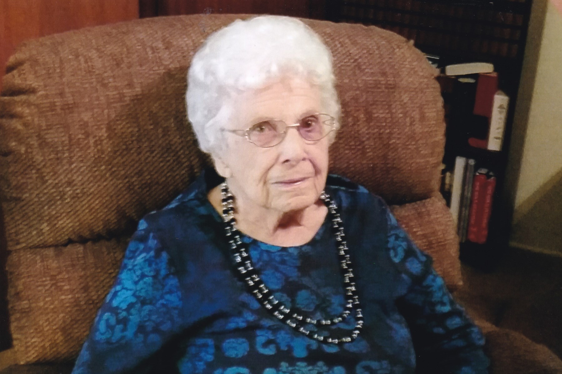Obituary of Edna Moore