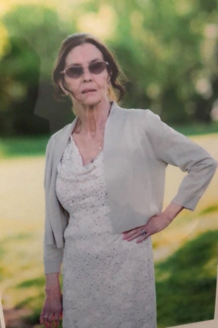Obituario de Joan Kathleen Slater