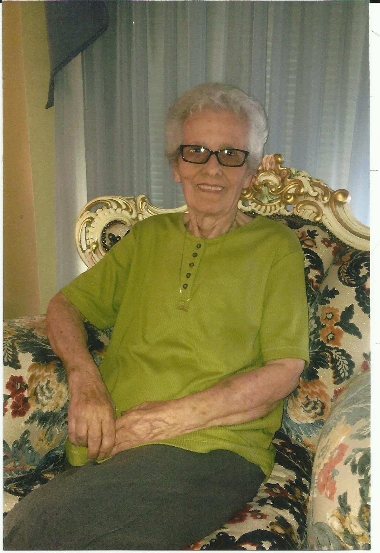 Obituary of Milagros De La Rosa
