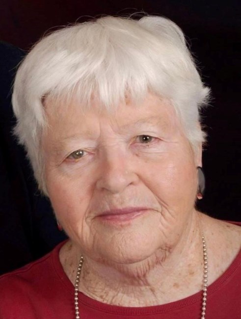 Obituary of Evangeline Holt