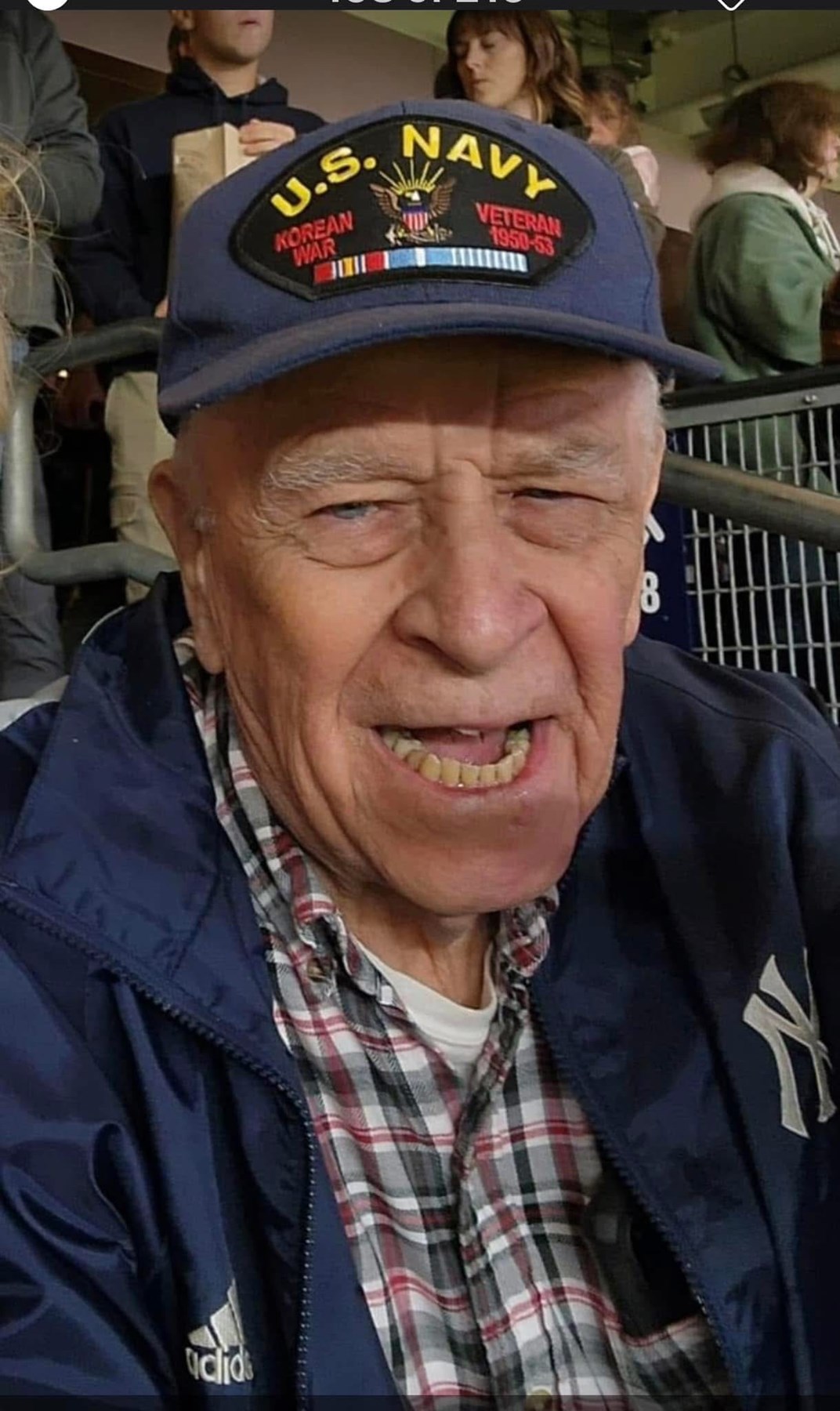 Obituario de Gilbert F Drake