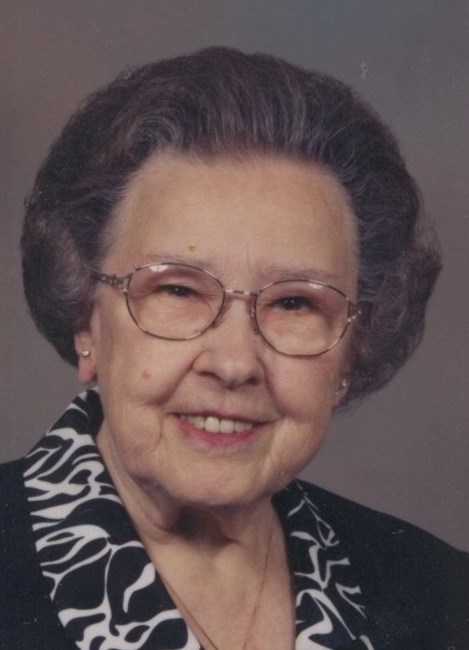 Obituario de Helen B Smith