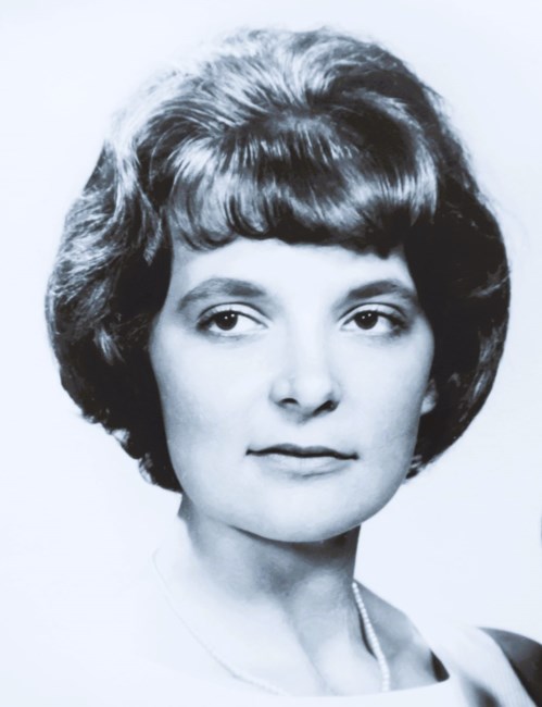 Obituary of Charlotte Louise Smith