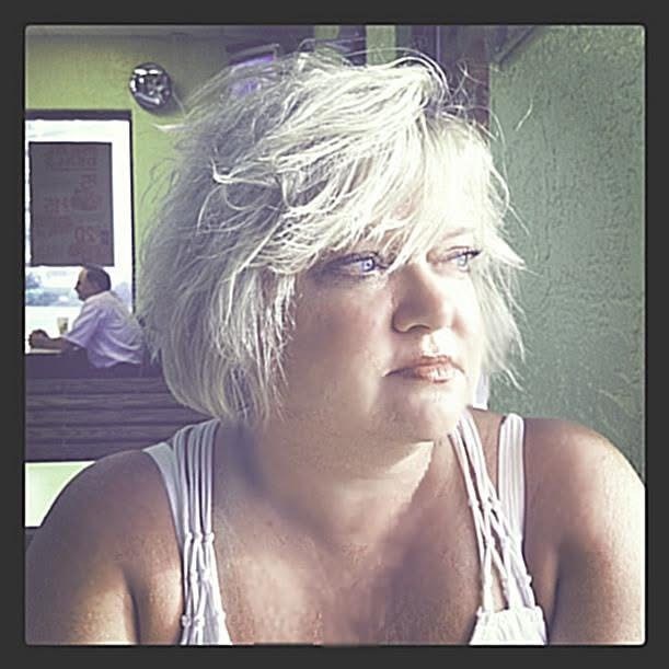 Obituary of Constance Lee Smith