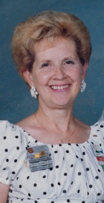 Obituary of Verna Lee Henkenberns