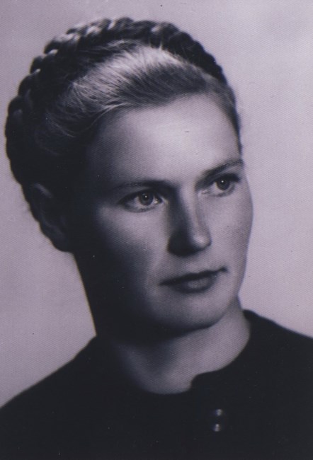 Obituary of Angela Tomasich