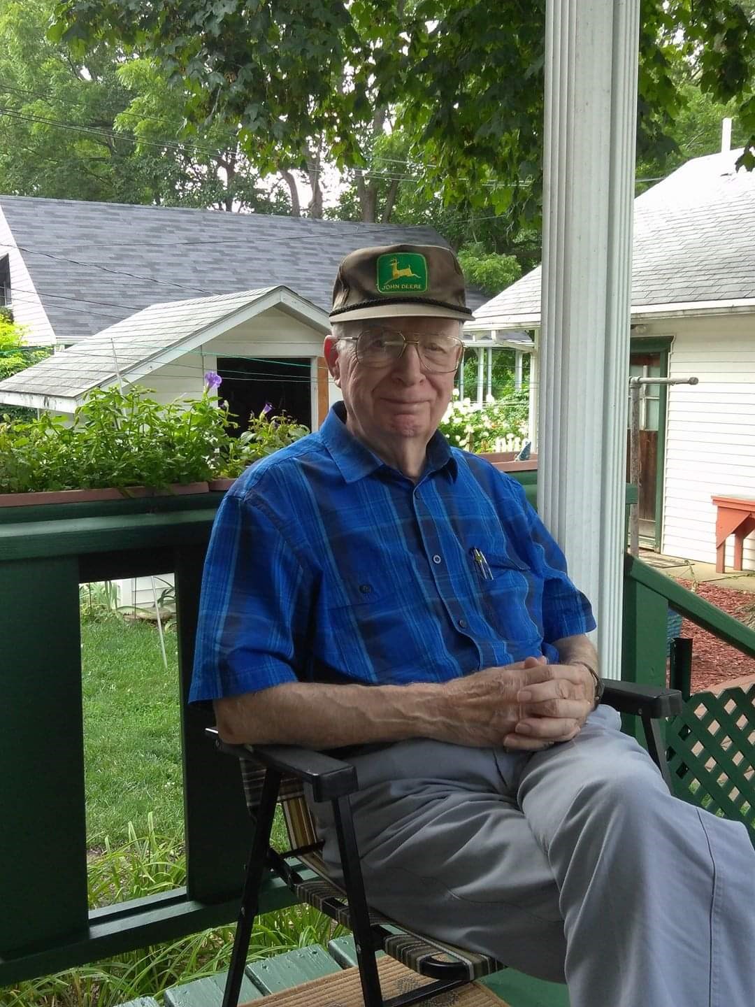 Obituary of Gene W Creighton