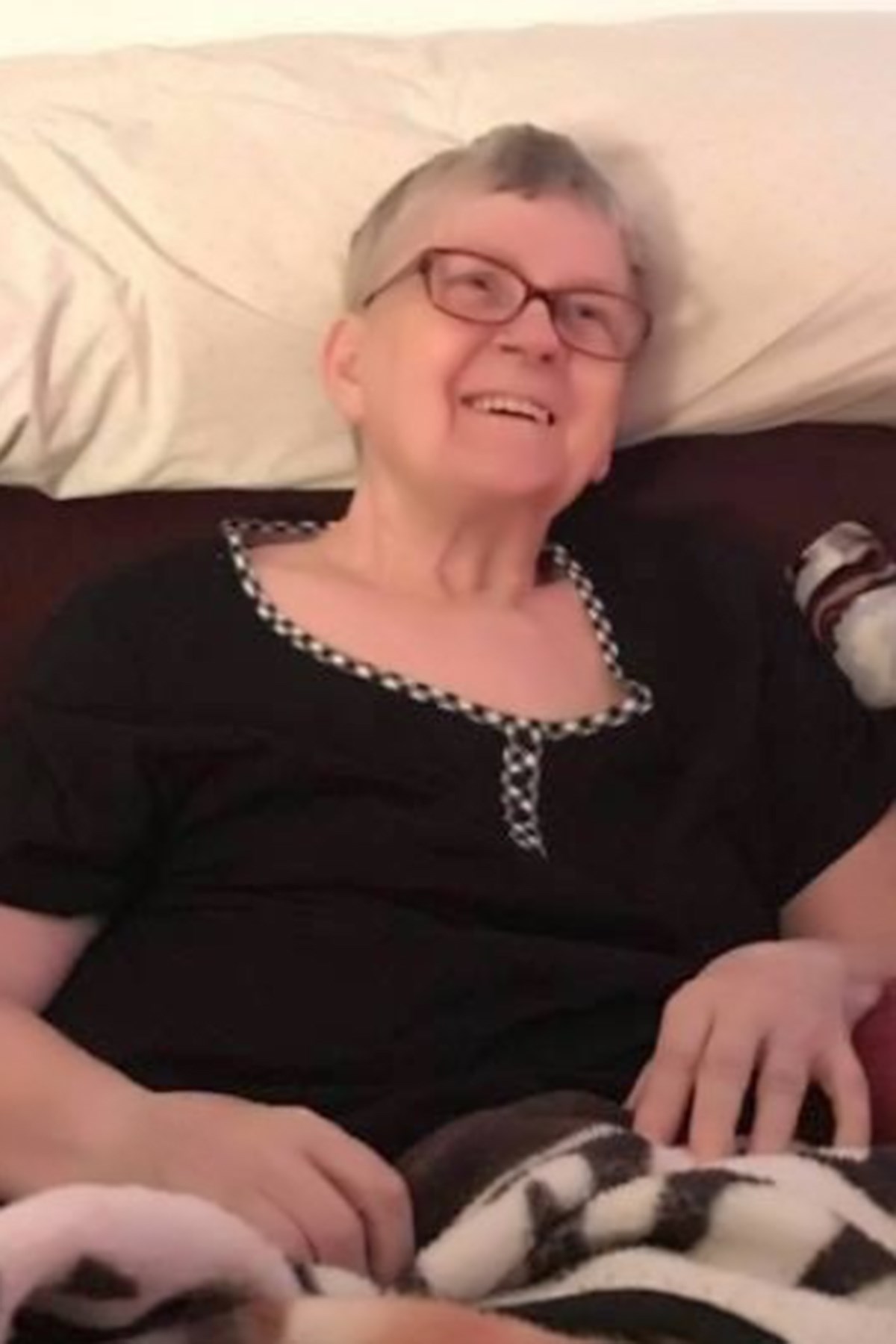 Obituary of Helen Elizabeth Russell