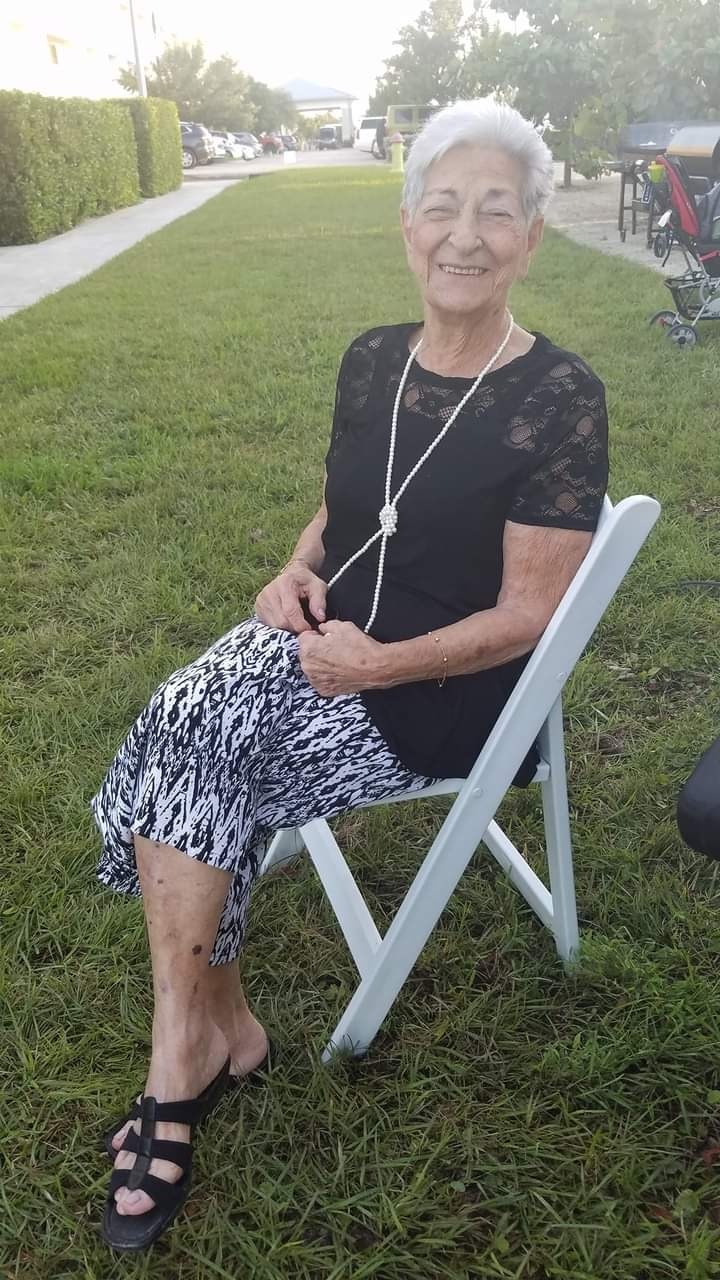 Obituary of Amalia "Molly" Zasa