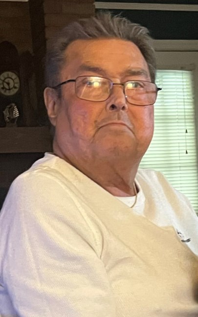 Avis de décès de James A White