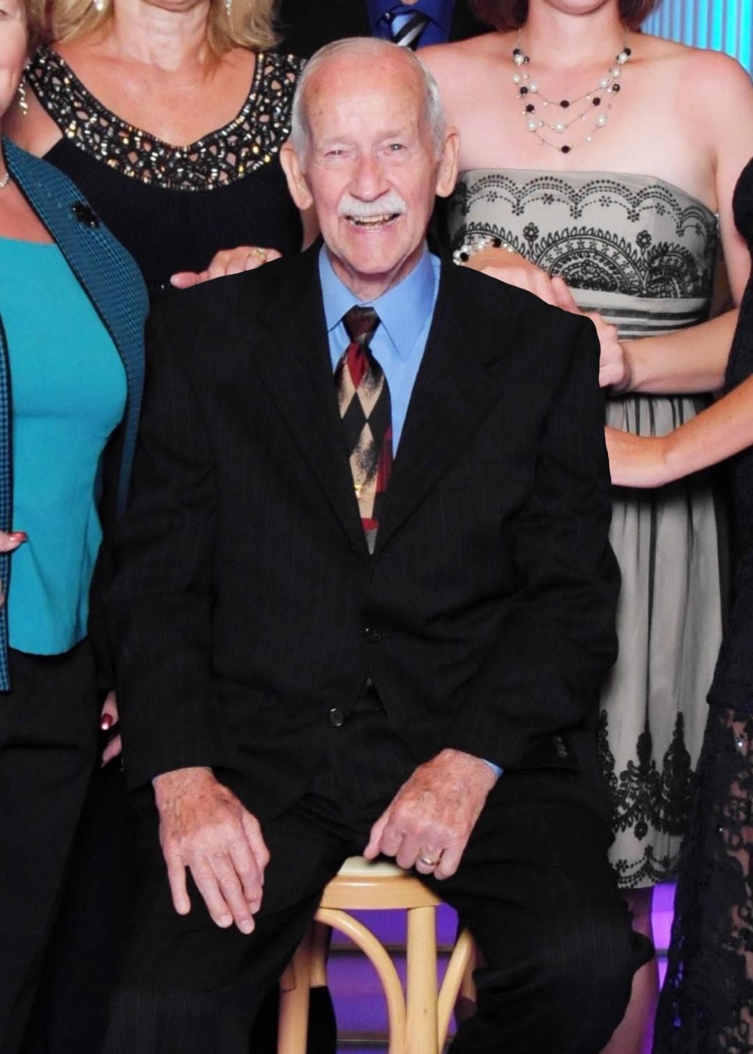 Obituary of Paul Edward Halcomb