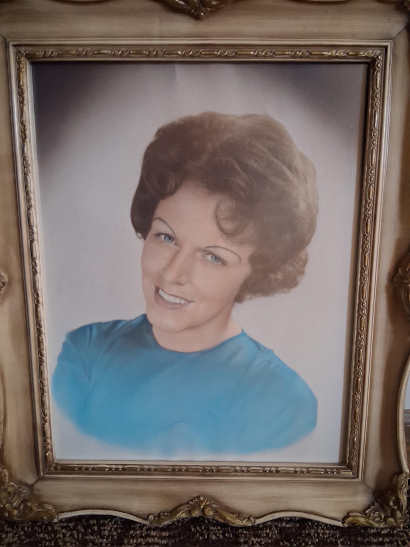 Obituary of Elaine Williamson