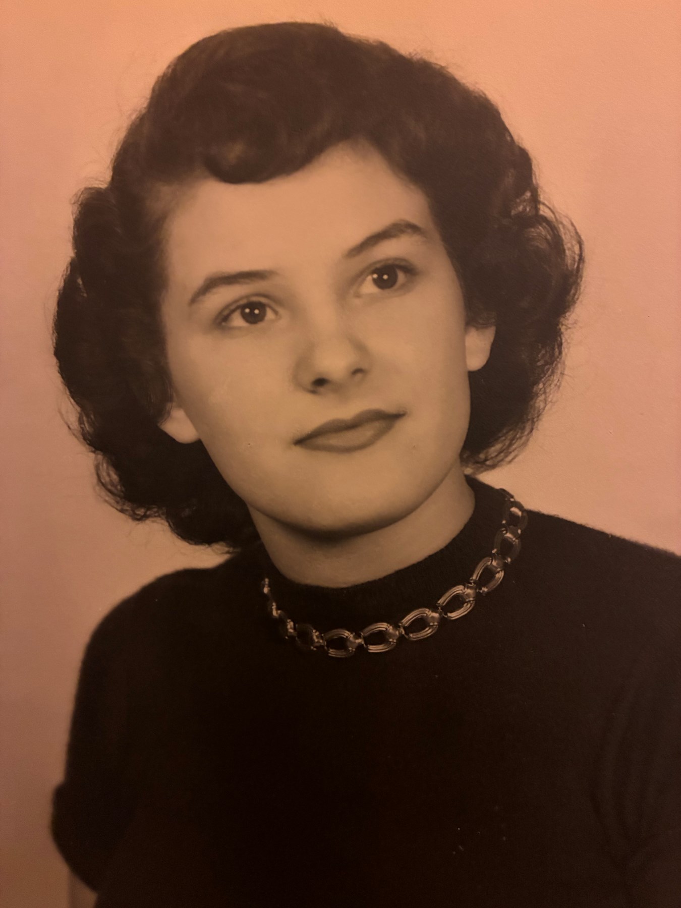 Obituary of Madelyn Warner Almond