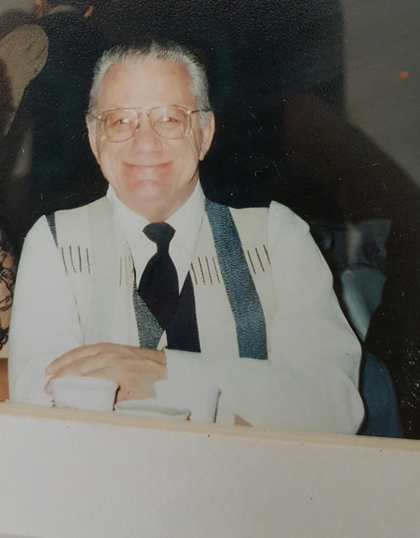 Obituary of Ernie E. Smith