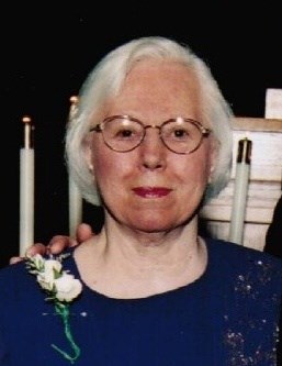 Obituario de Iris Josephine Hill