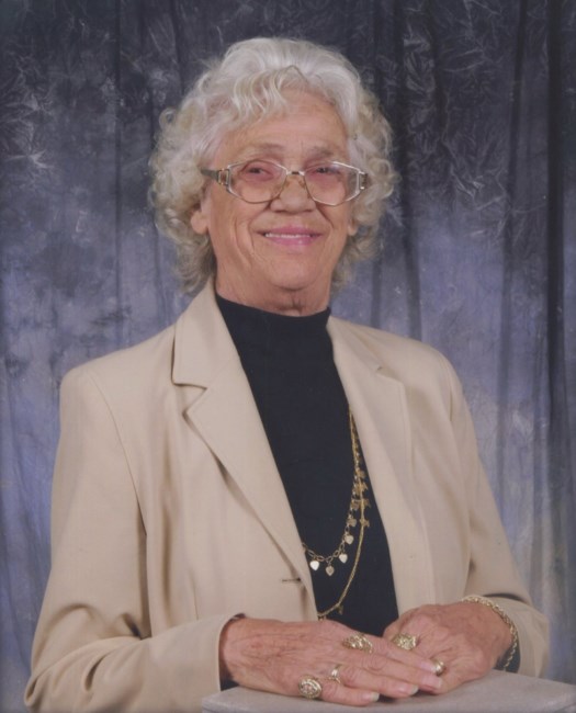Obituary of Juanita Mae Garrett Main