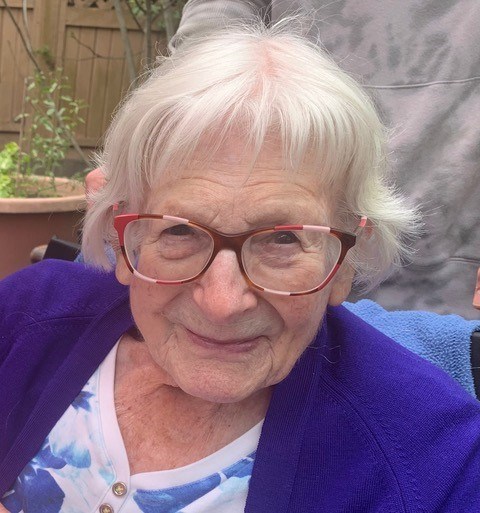 Obituary of Mavis Smales