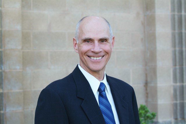 Obituario de Dr. Robert Fred Kirk