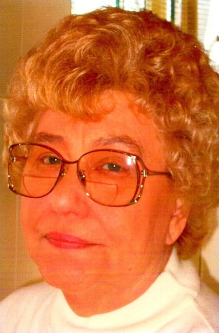 Obituary of Juanita Margaret Holt