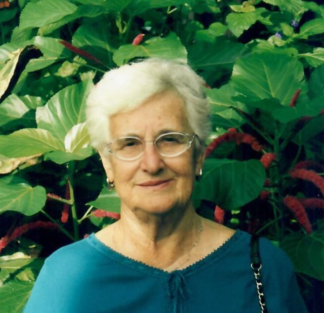 Eileen Young Cornwall On Obituary ?crop=(308.1067125645439%2C41.08333333333333%2C698.3752151462995%2C418.0833333333333)&cropxunits=702&cropyunits=464