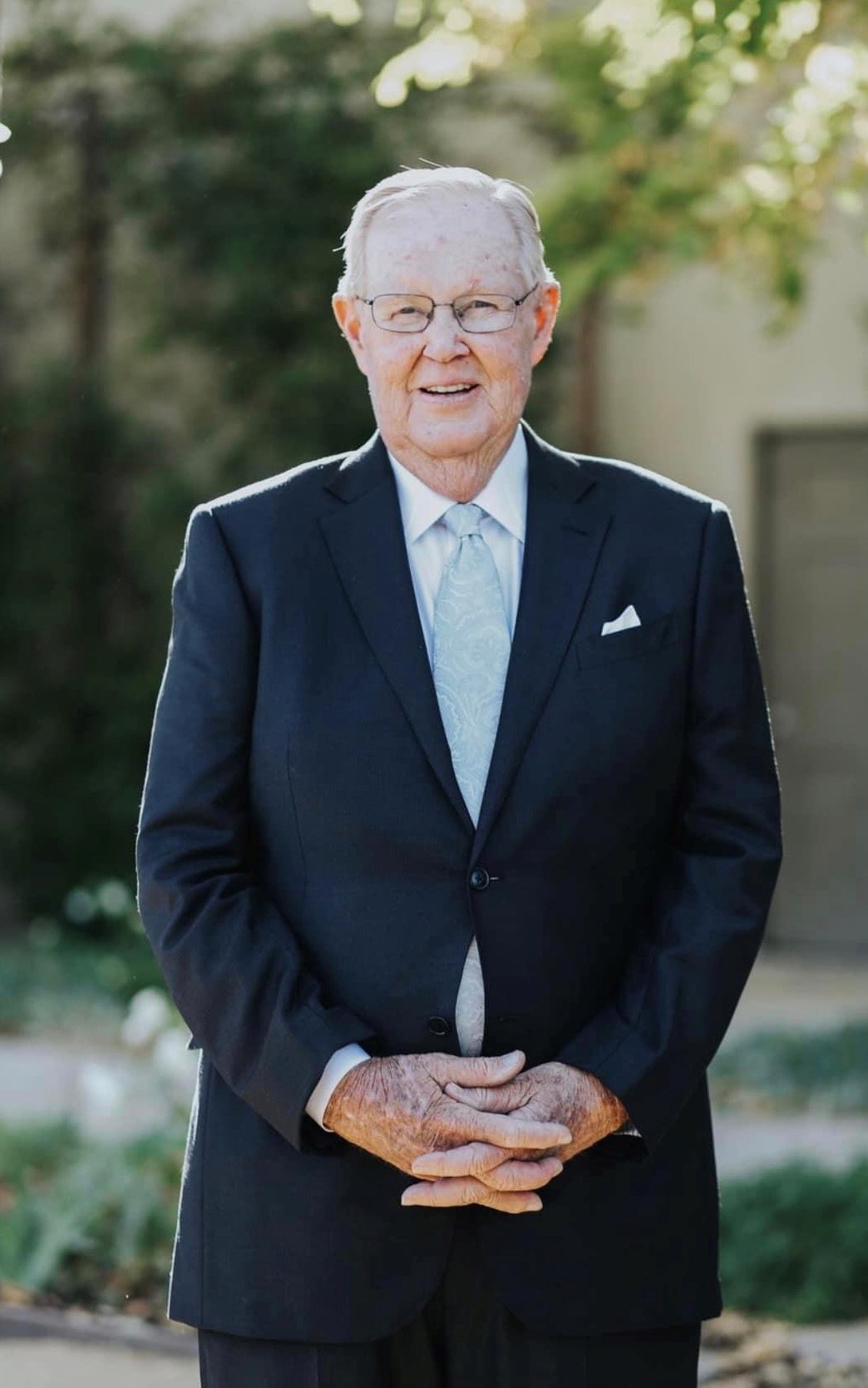 Obituary of James Edward Iverson "Big Jim"