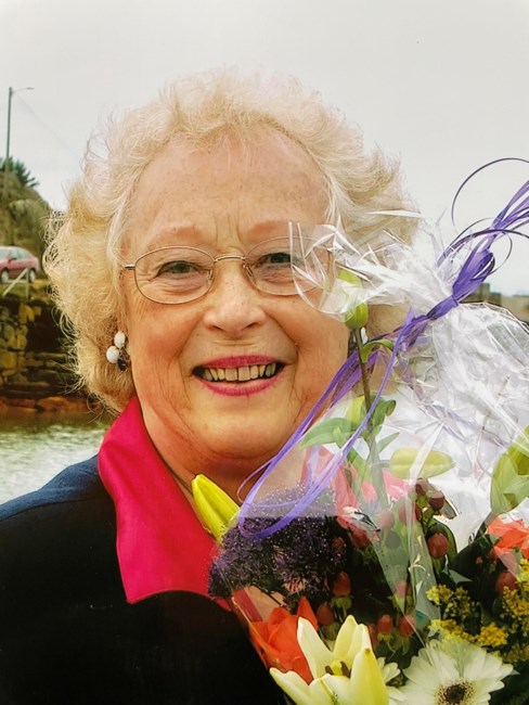 Obituary of Cathryn Lande Selmer - Brown