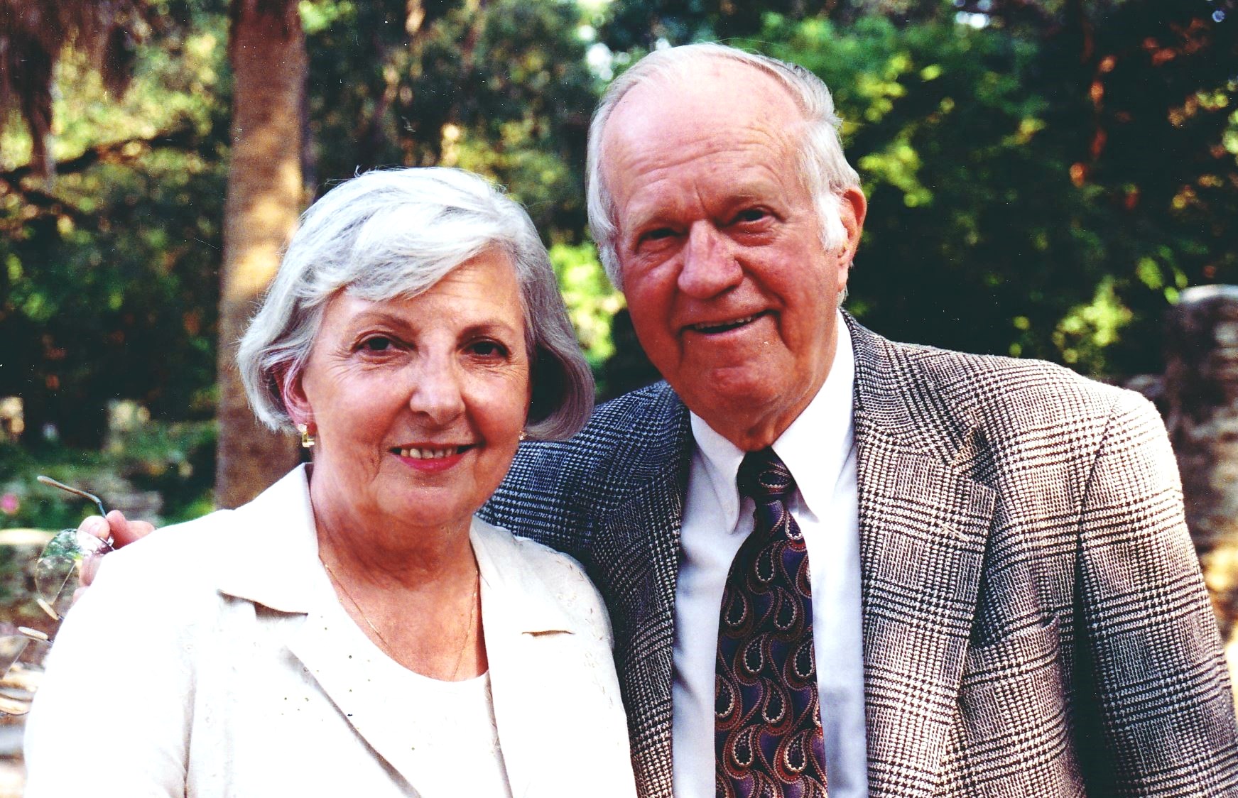 Obituary of Laverne Campbell Russell