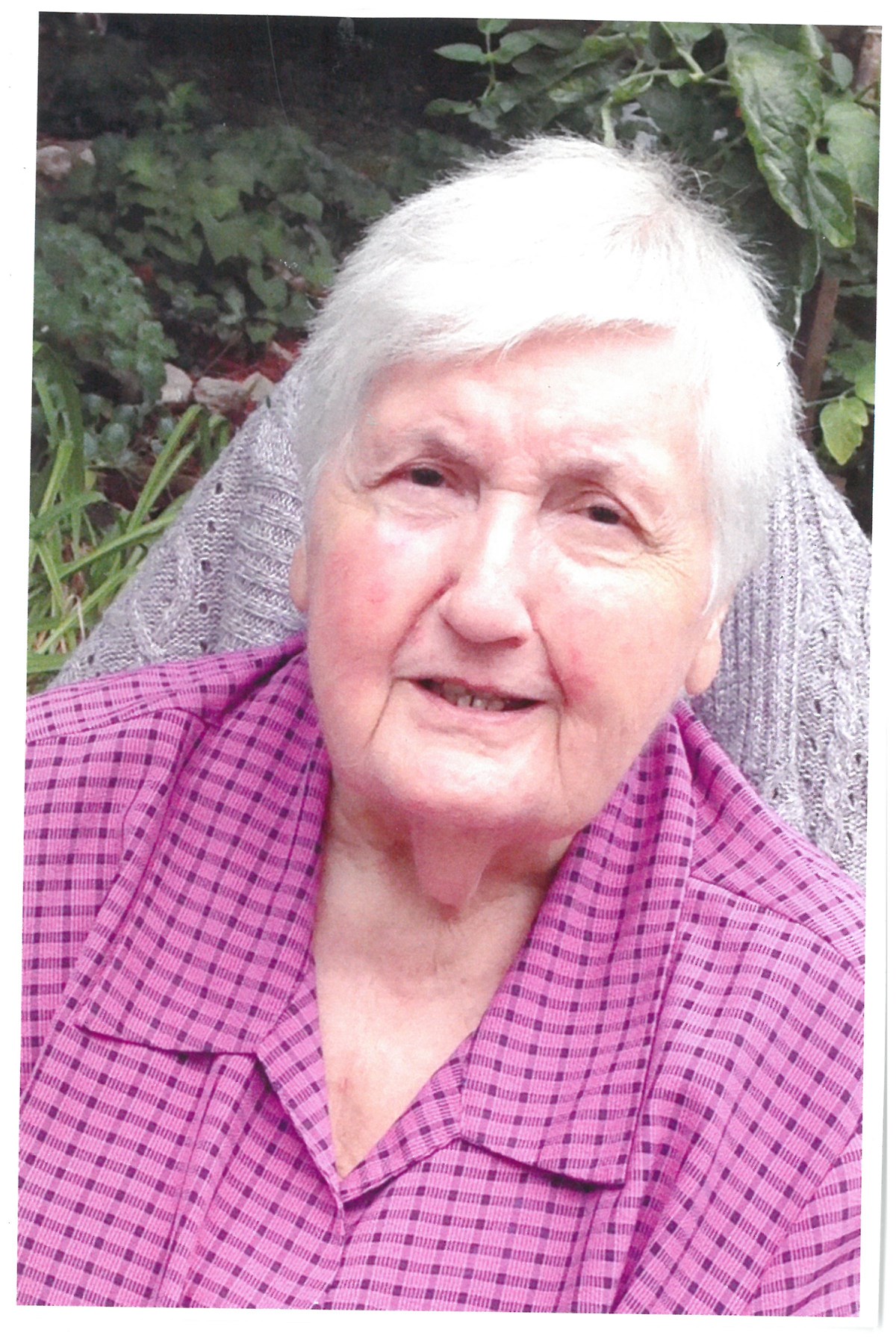 Obituary of Carolyn Chloe Sons