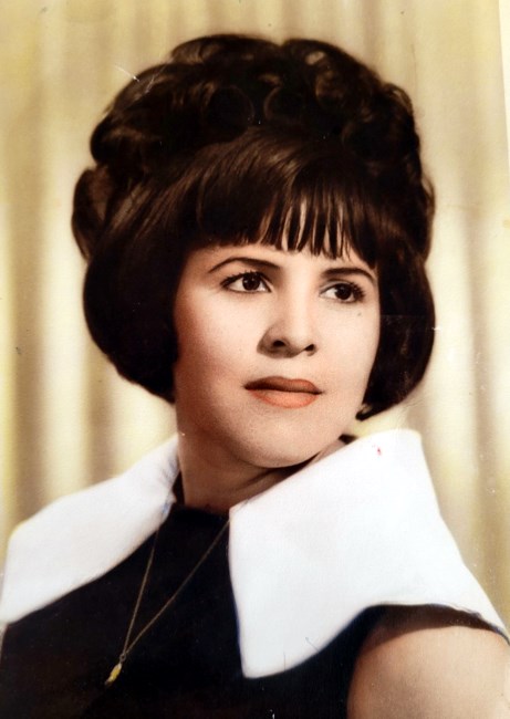 Obituary of Maria Consuelo Hernandez