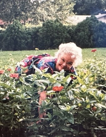 Obituary of Helene Johnson Treat