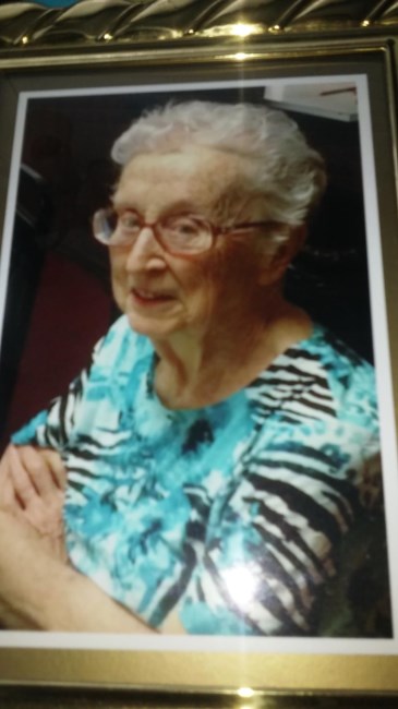 Obituary of Edna Vail