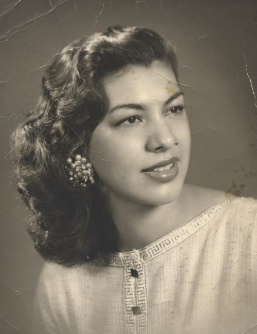 Obituario de Alicia M. Perez
