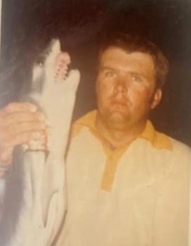 Nécrologie de Charles "Chuck" Regnier