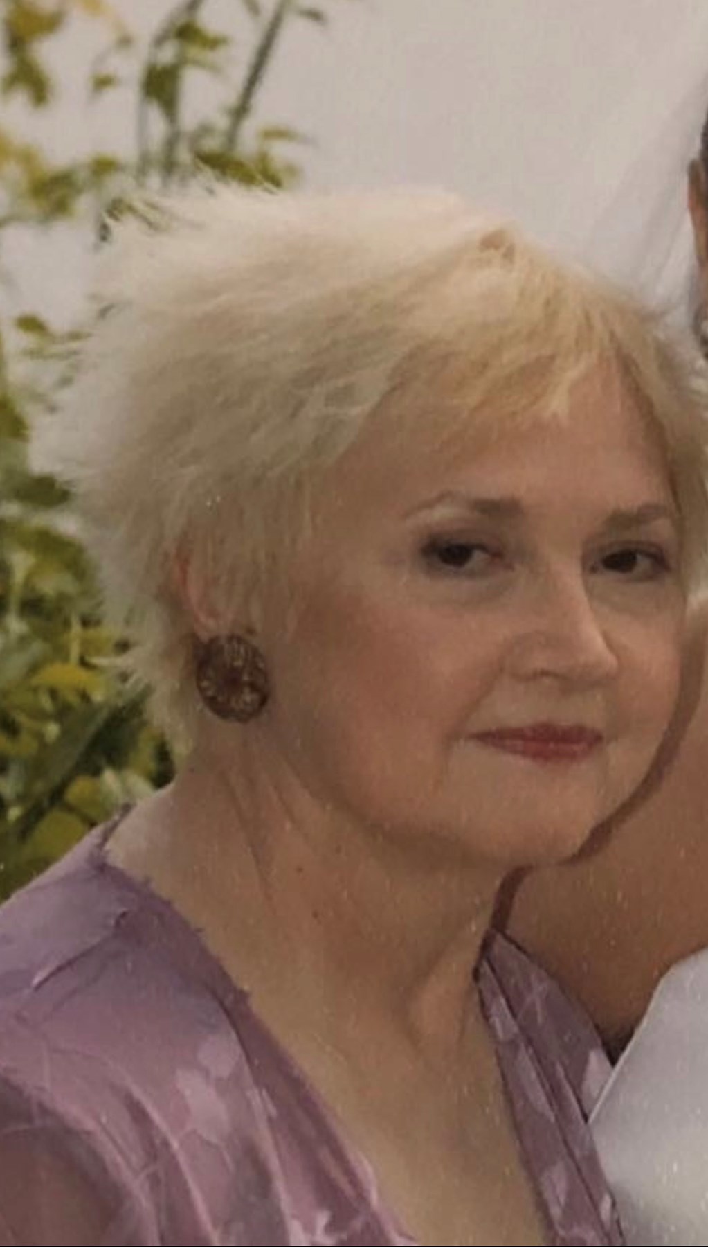 Obituary of Mary Lou Roberts