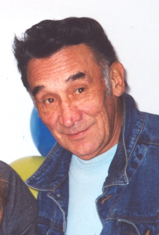 Obituario de Frank Mitchell