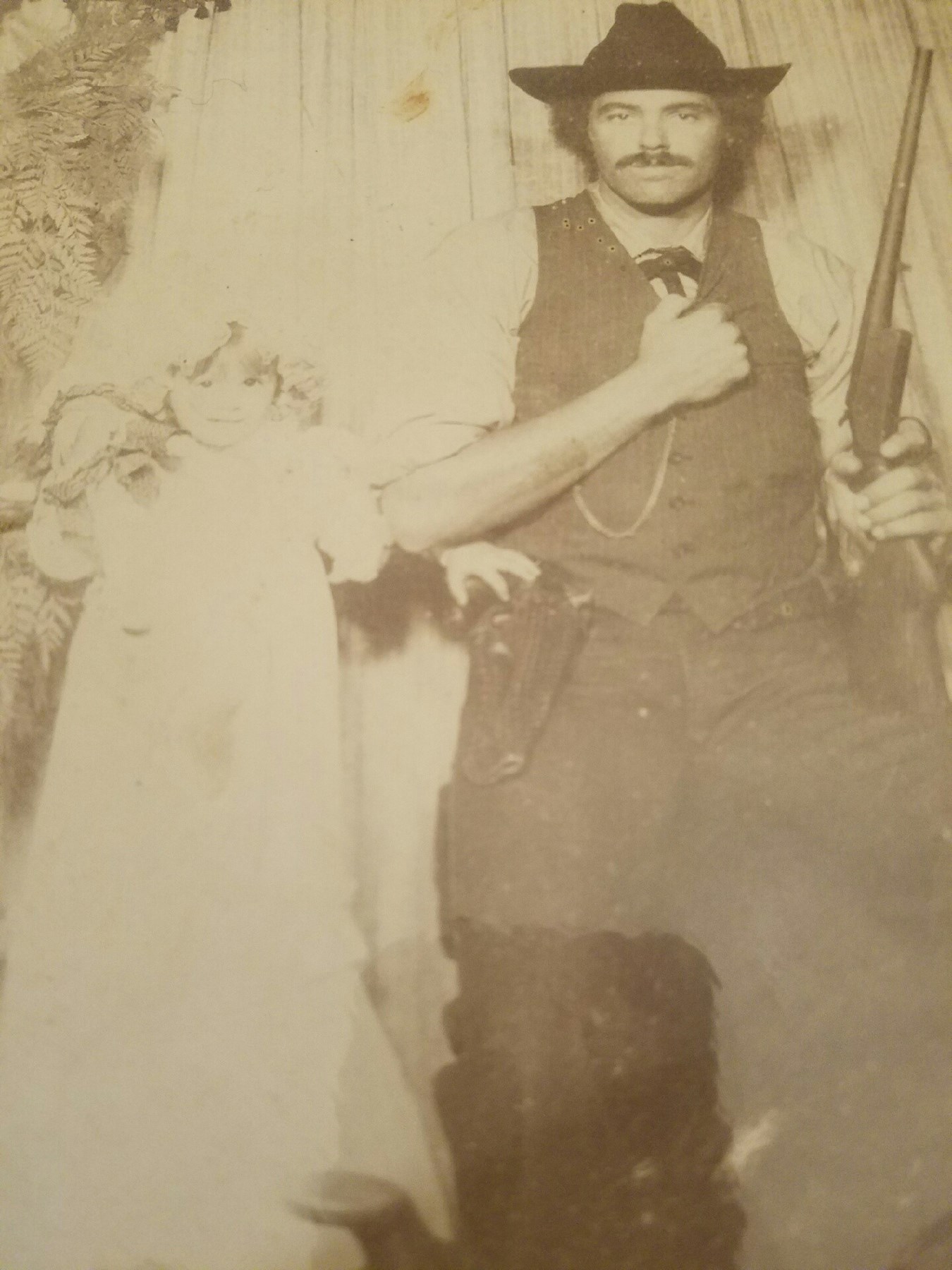 Avis de décès de Raymond H. Hobbs