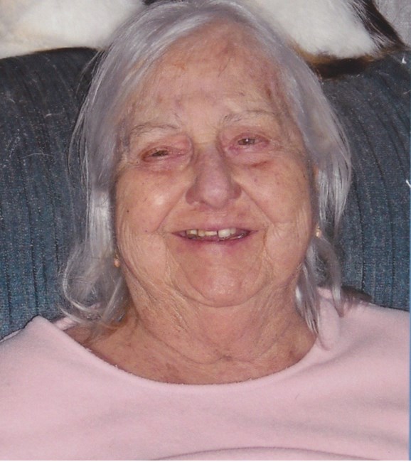 Obituario de Lillian L Richard
