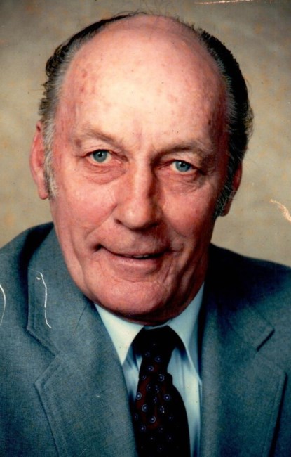 Obituary of Lloyd Edwin Peterson